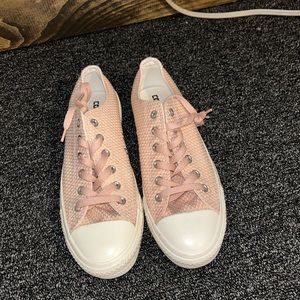 Brand new never worn light pink converse size 9